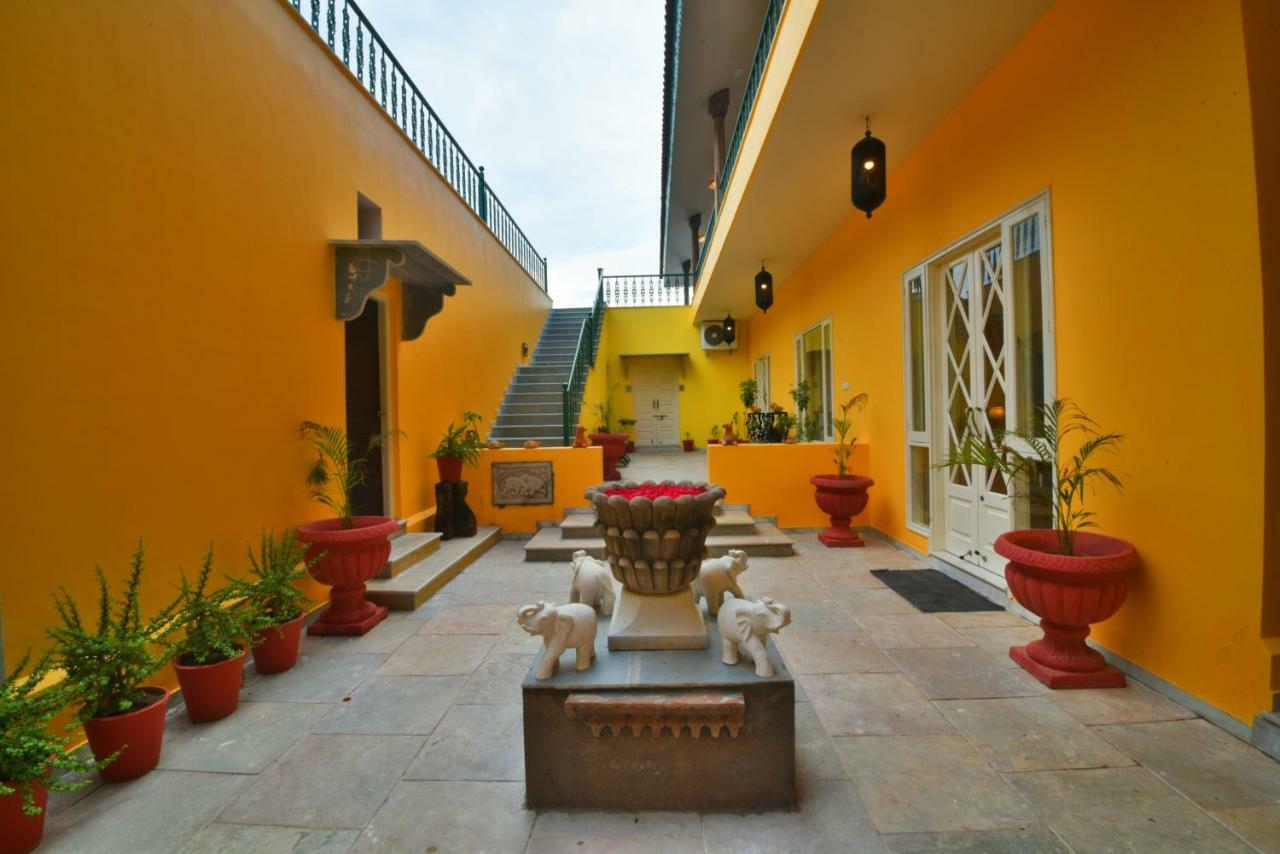 Hotel Premkunj Udajpur Exteriér fotografie