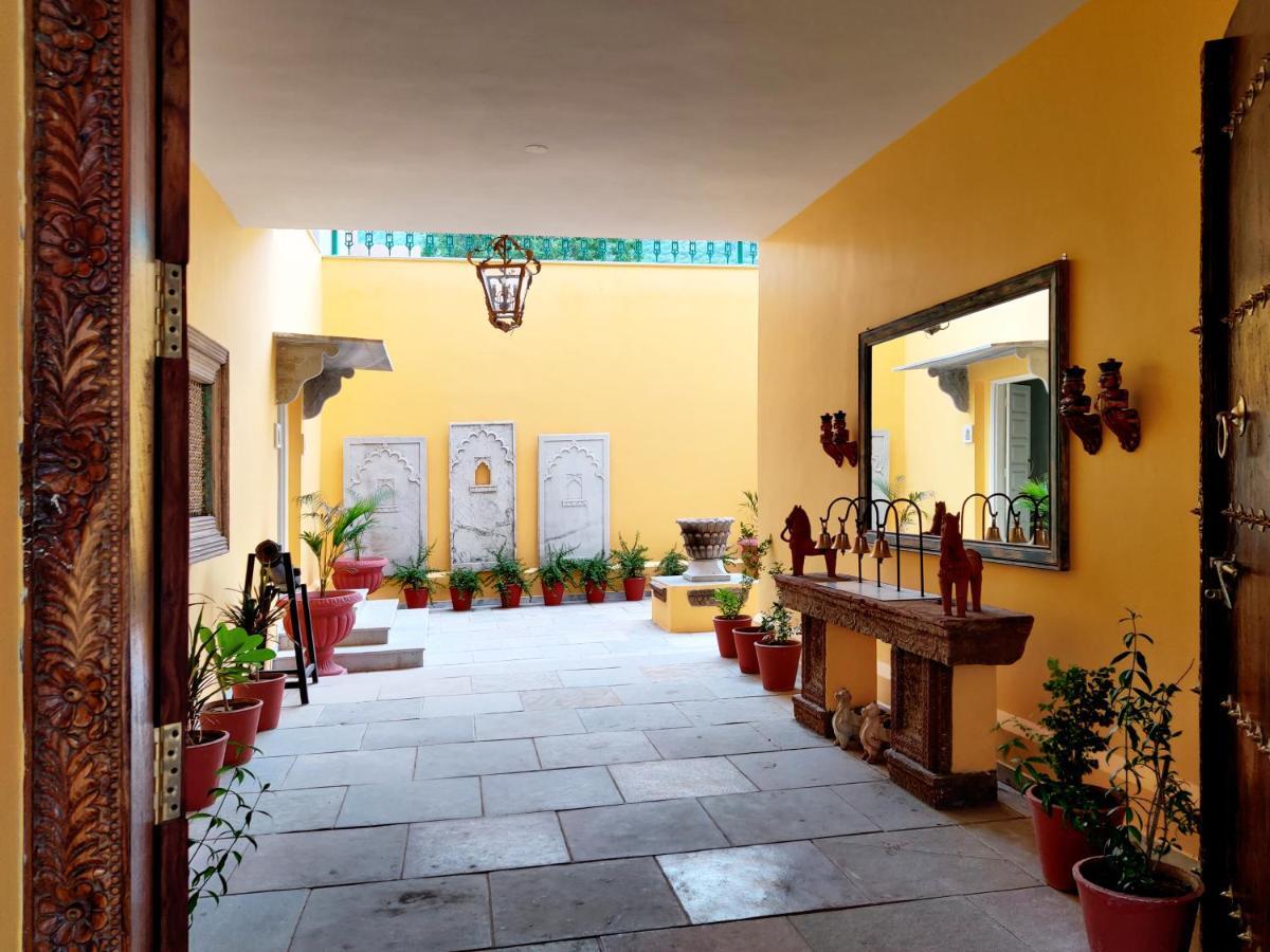 Hotel Premkunj Udajpur Exteriér fotografie